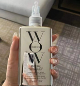 Side view of hair shaft showing hydrated, protected fibers after use.