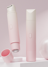 Skin‑tone sensor panel showing automatic energy adjustment for safe use.